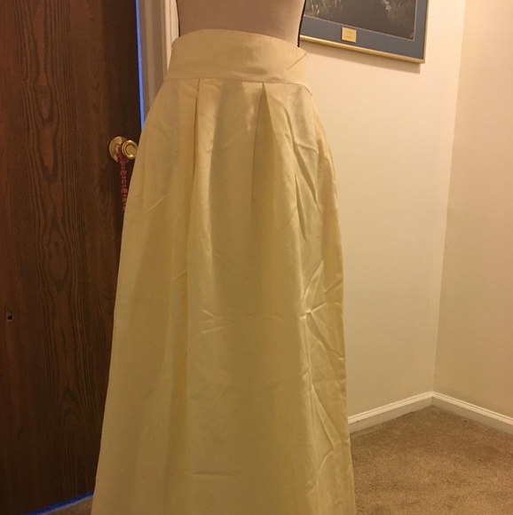 Lula Kate Skirt - Picture 2 of 8